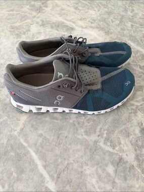On Running Cloud Running Shoes in Gray and Teal Blue